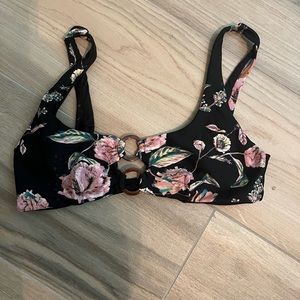 Billabong bikini top